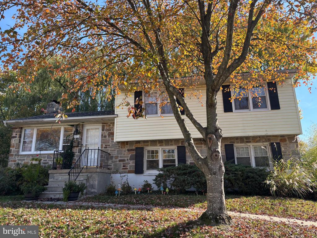 503 FAIRWAY COURT