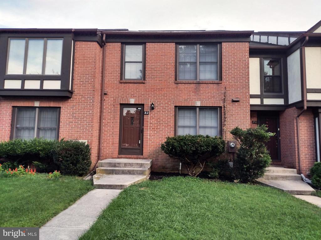 82 TUDOR COURT