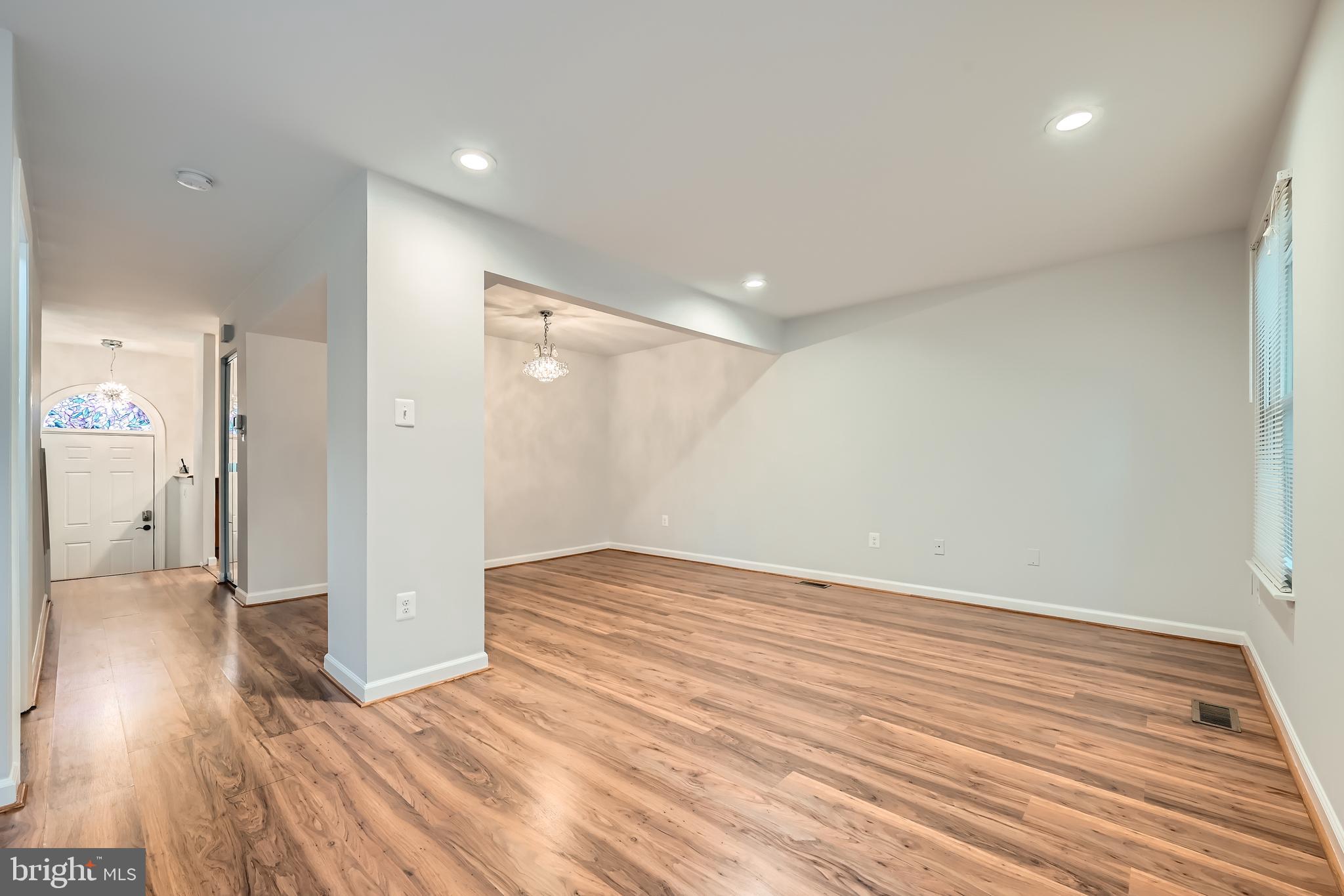 19 HUNTING HORN CIRCLE