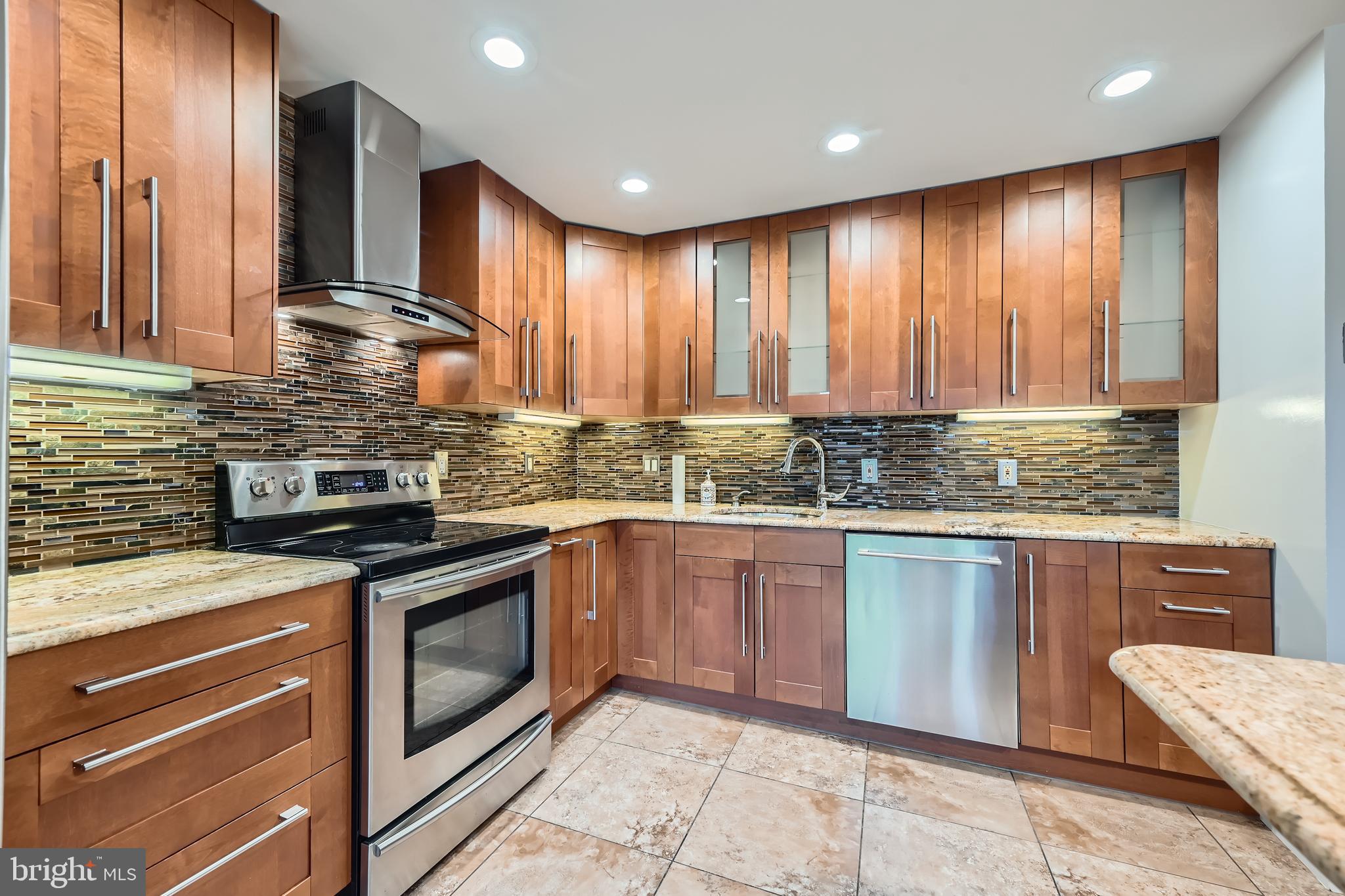 19 HUNTING HORN CIRCLE