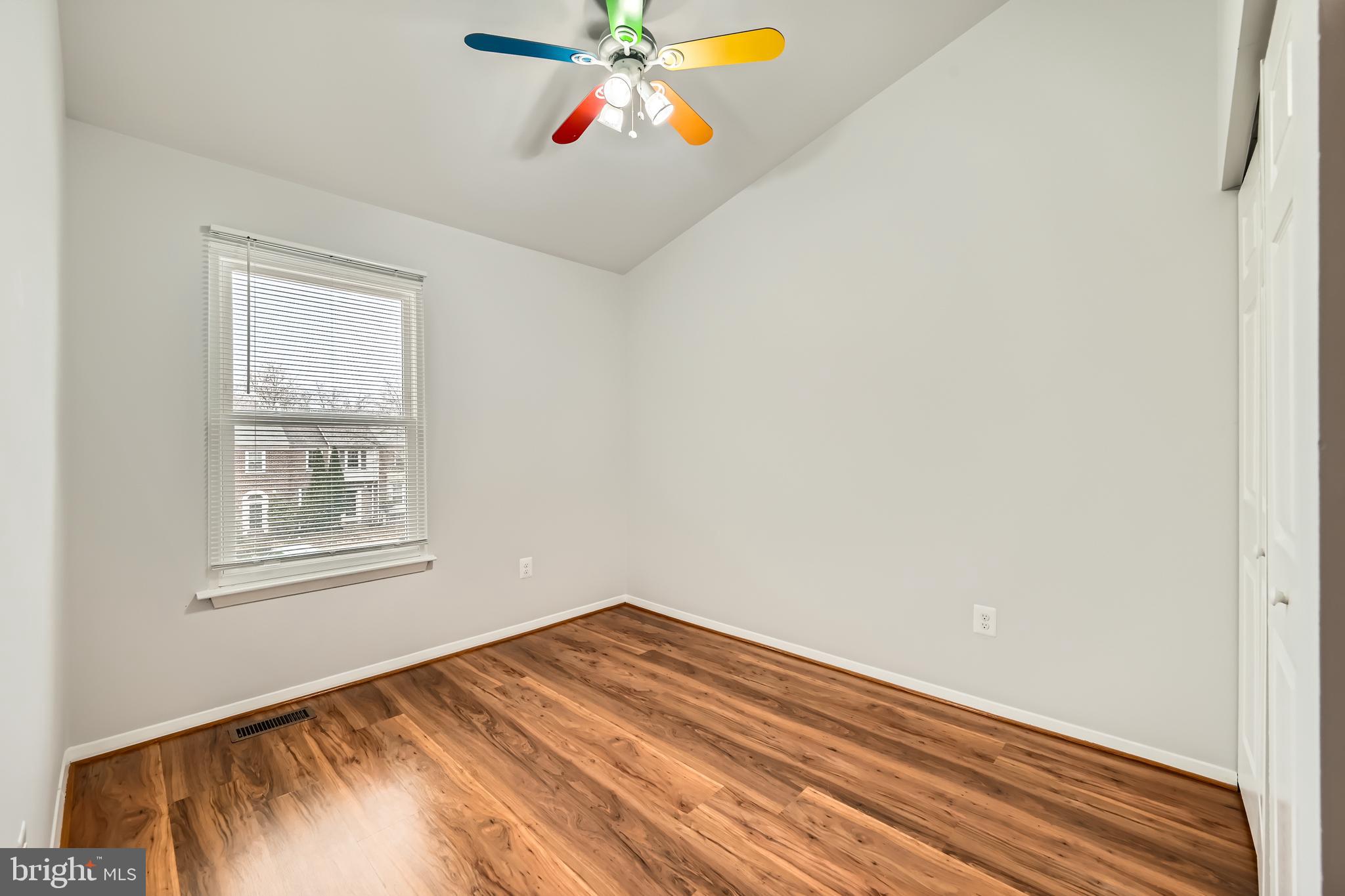 19 HUNTING HORN CIRCLE