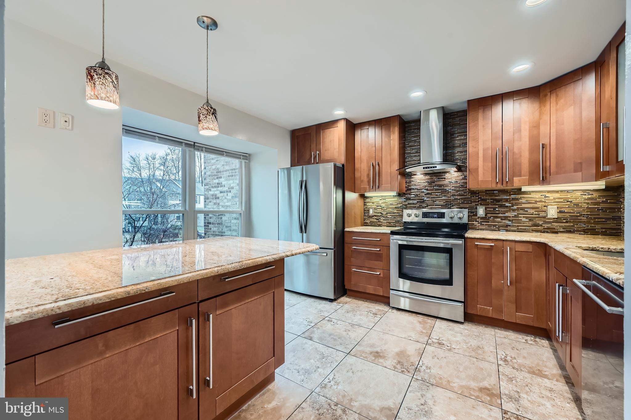 19 HUNTING HORN CIRCLE