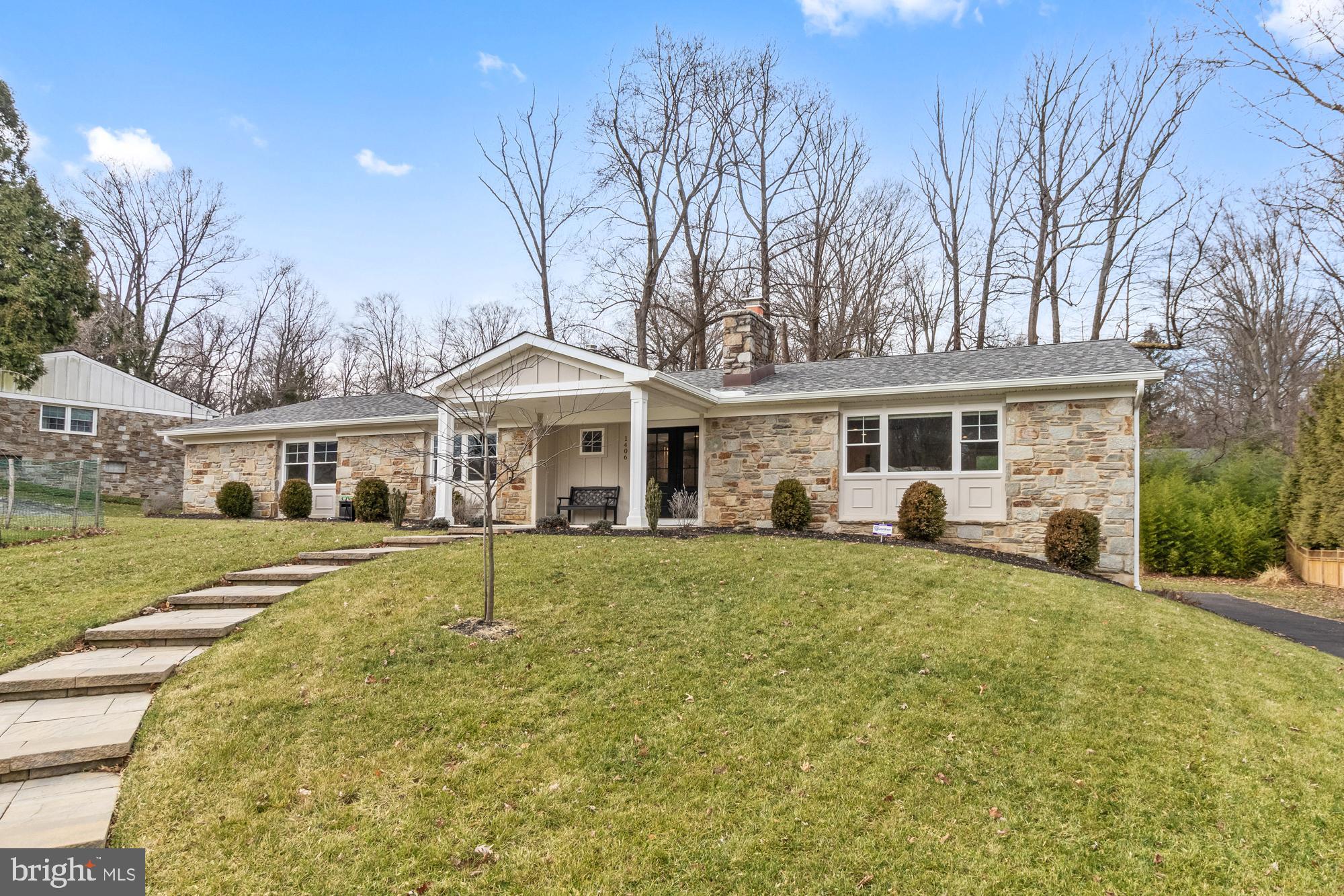 1406 AUTUMN LEAF ROAD