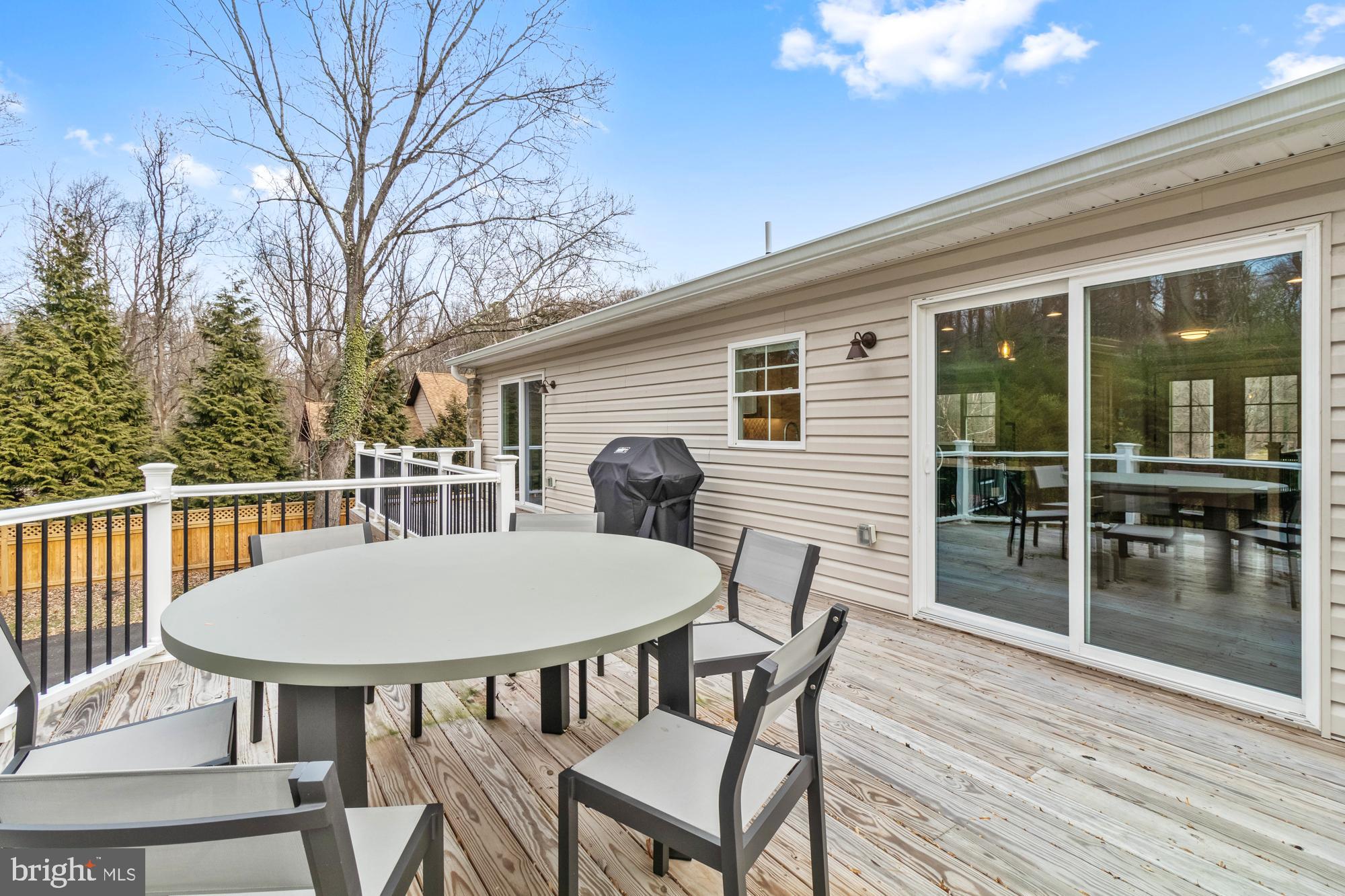 1406 AUTUMN LEAF ROAD