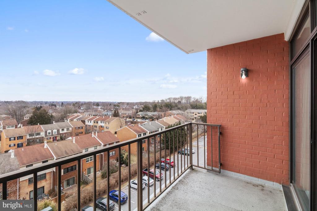 1 SMETON PLACE 707