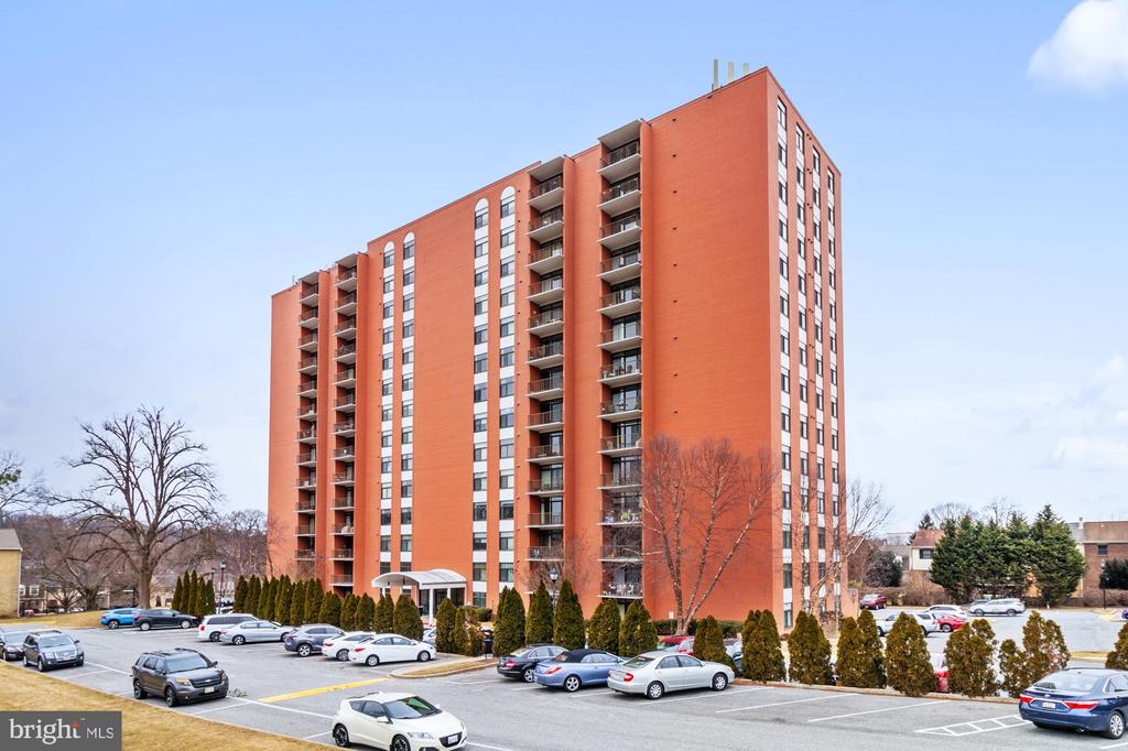 1 SMETON PLACE 707