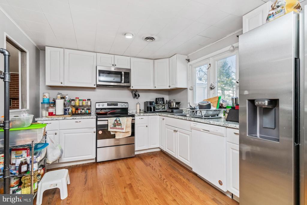 206 MOSER LANE