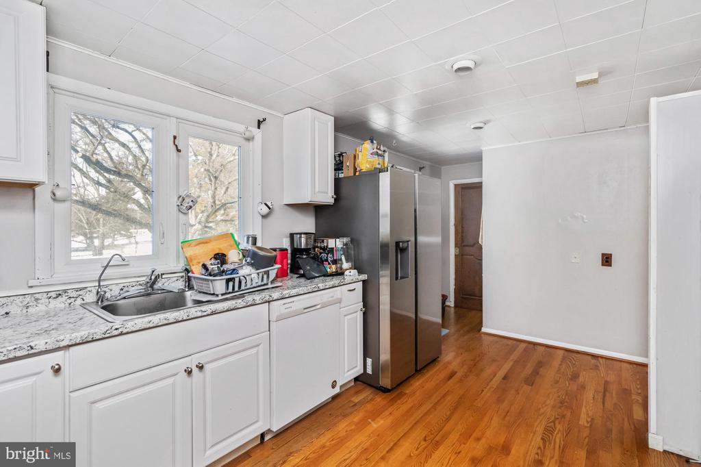206 MOSER LANE