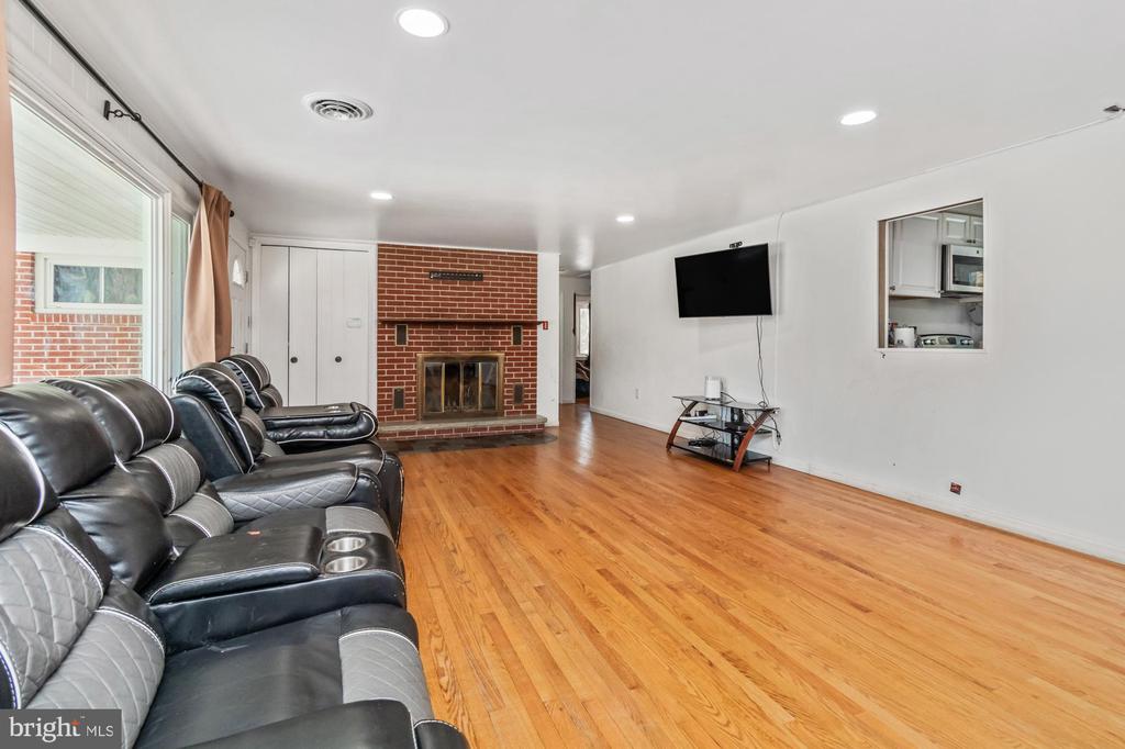 206 MOSER LANE
