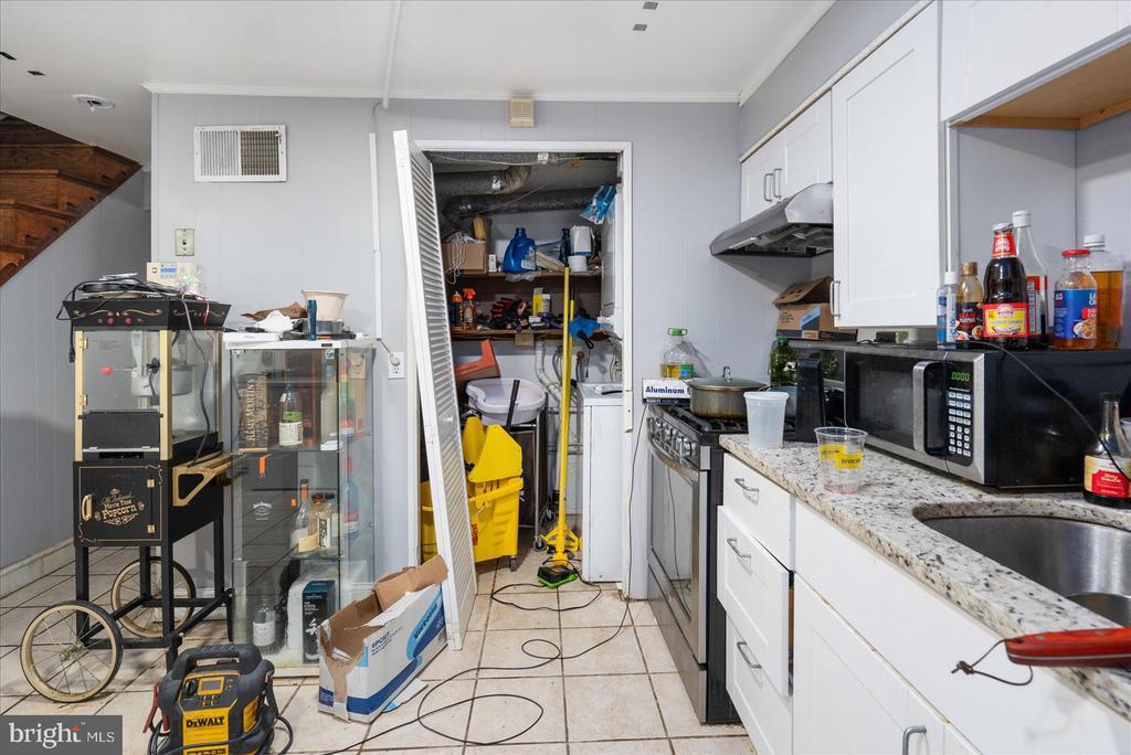 503 CARLSBAD COURT