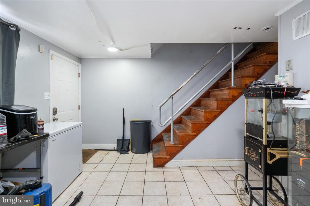 503 CARLSBAD COURT