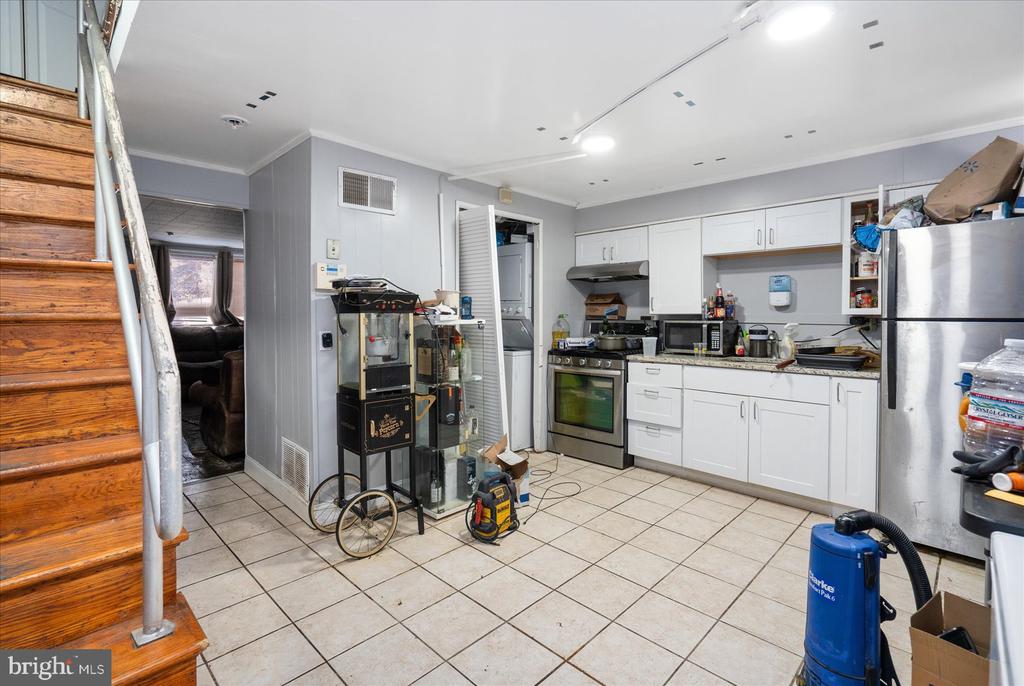 503 CARLSBAD COURT
