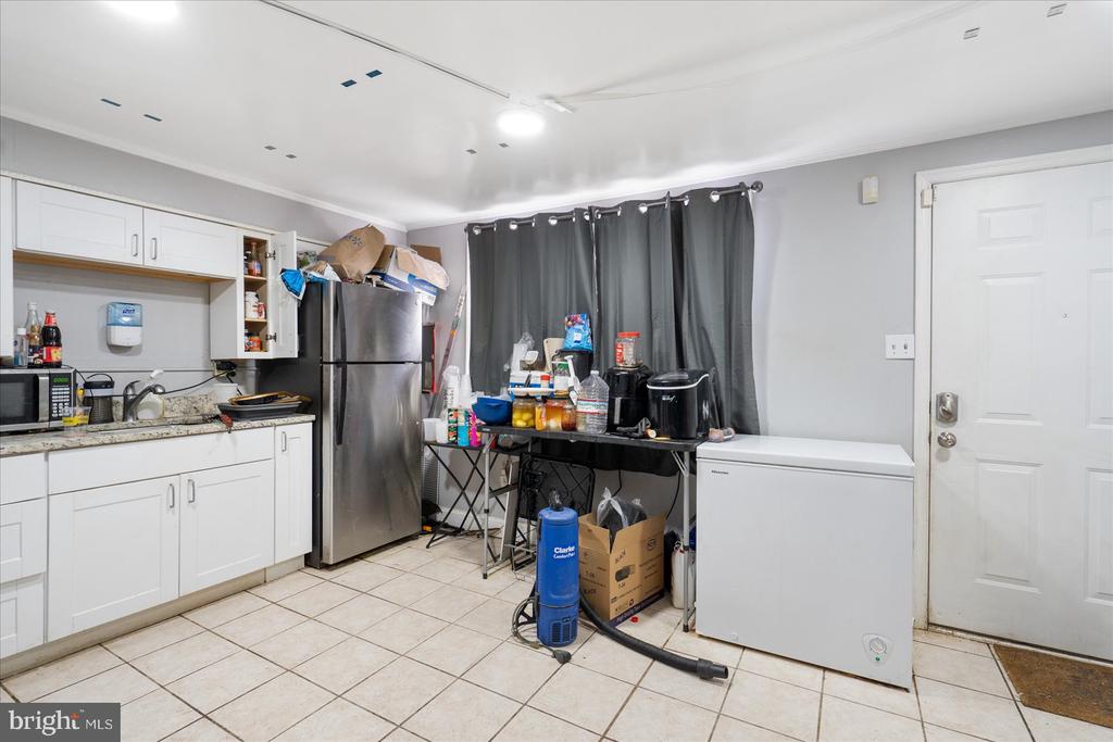 503 CARLSBAD COURT