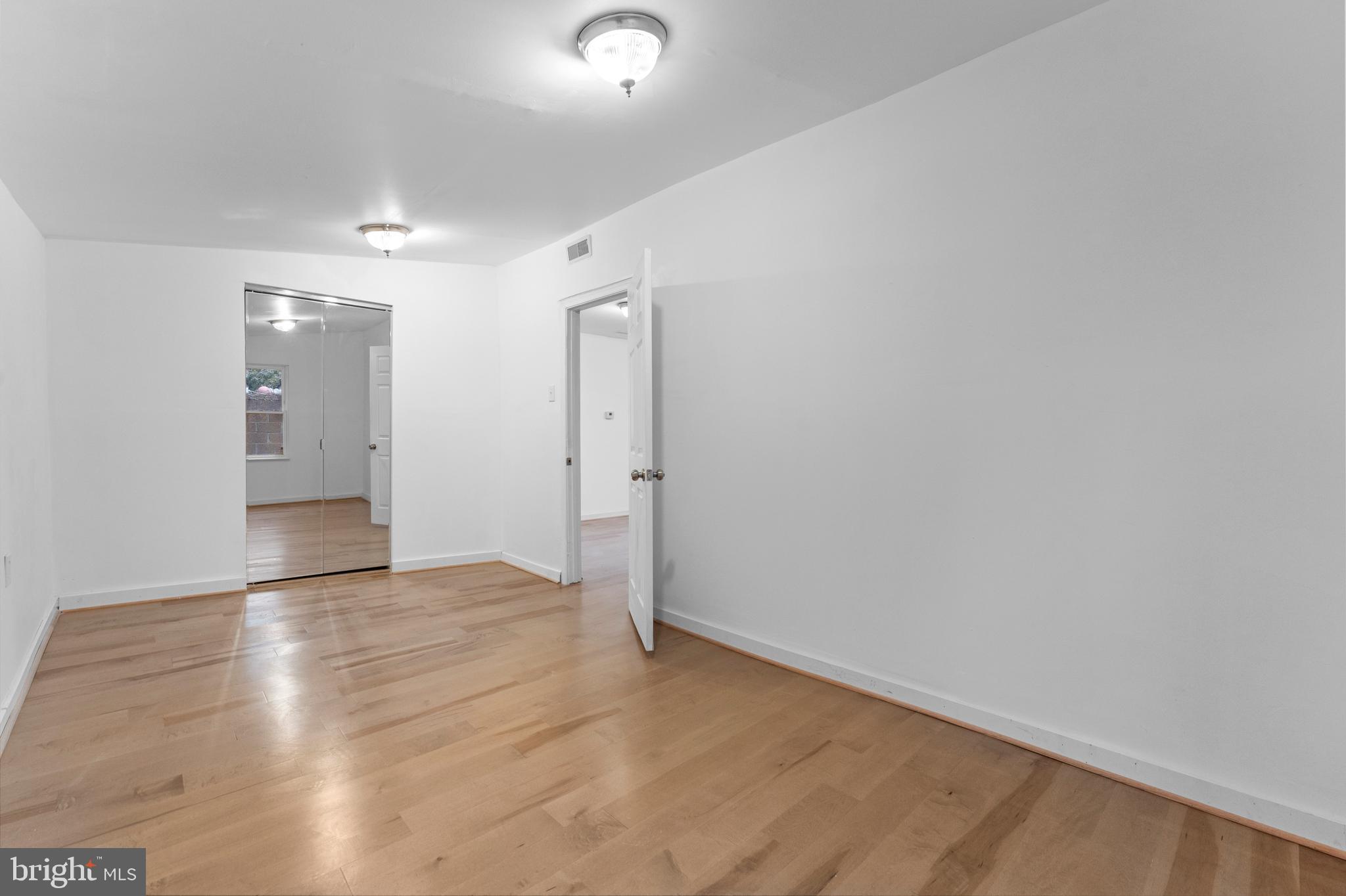 1504 TAYLOR AVENUE B