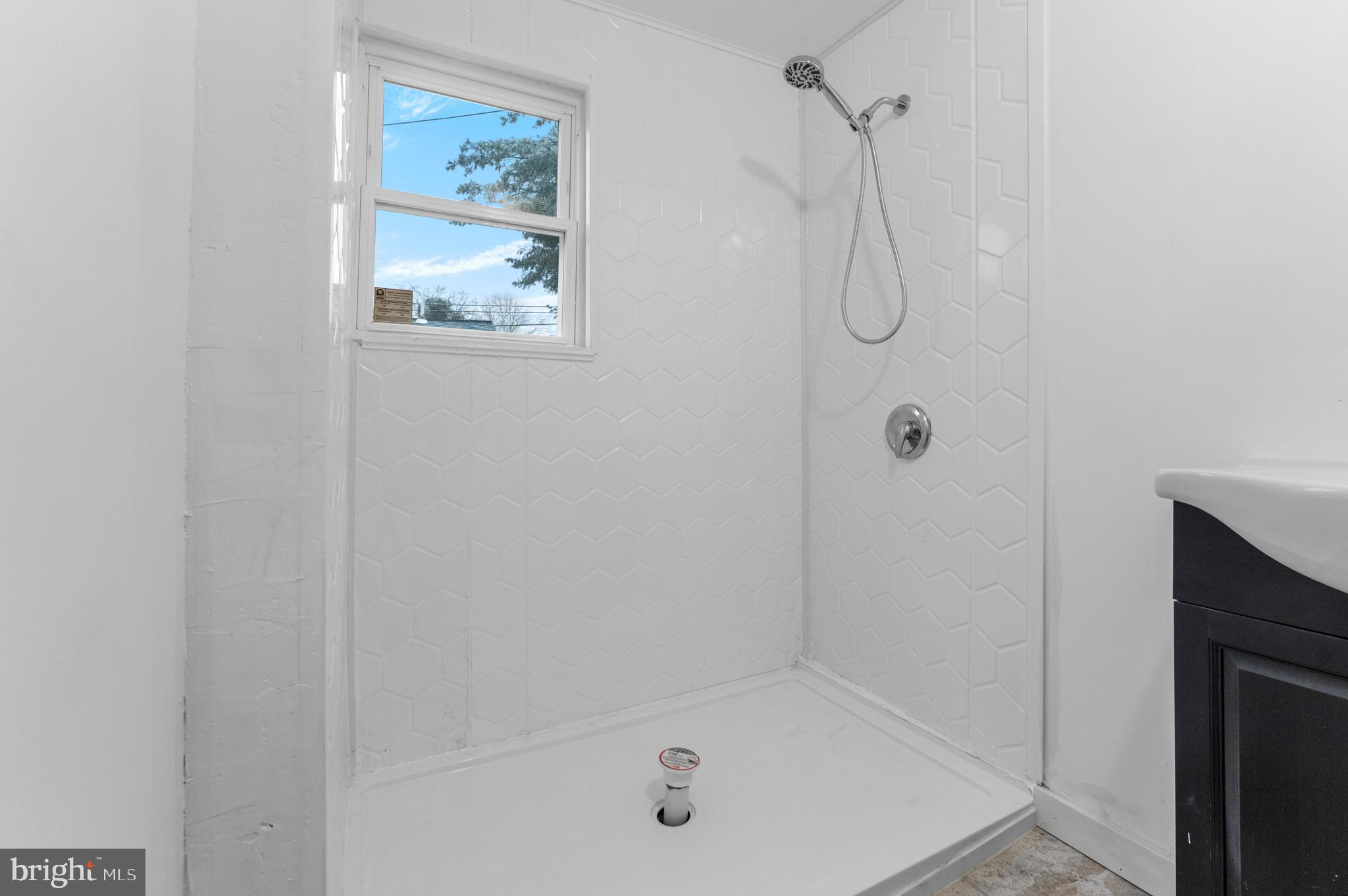 1504 TAYLOR AVENUE B