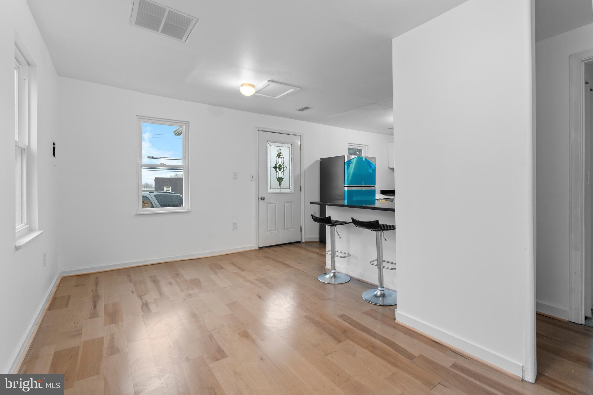 1504 TAYLOR AVENUE B