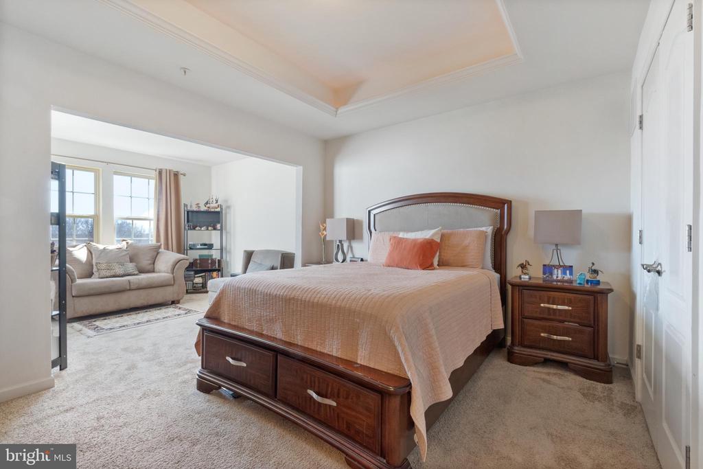 6220 MCKAY CIRCLE