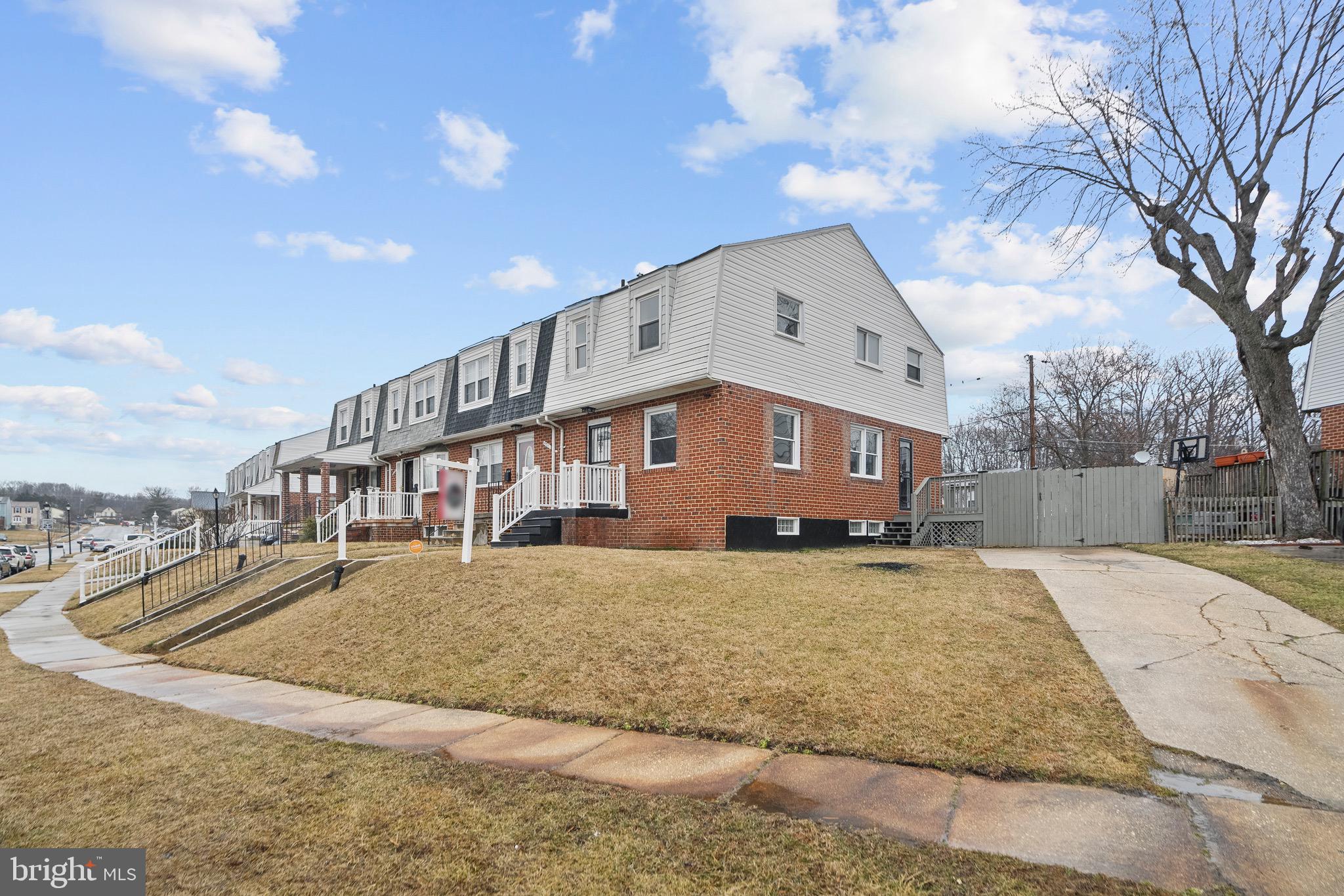5709 VAN DYKE ROAD