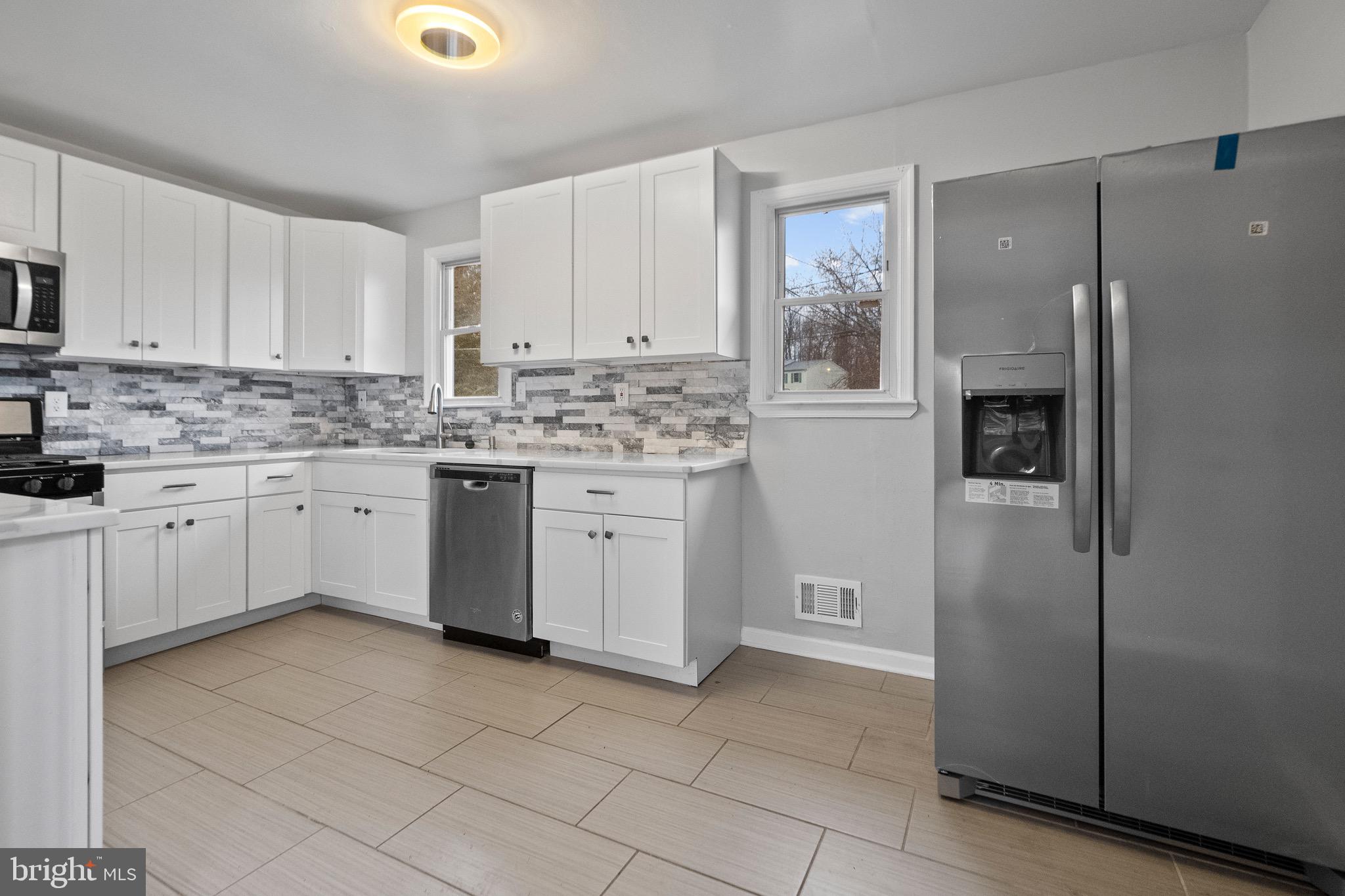 5709 VAN DYKE ROAD