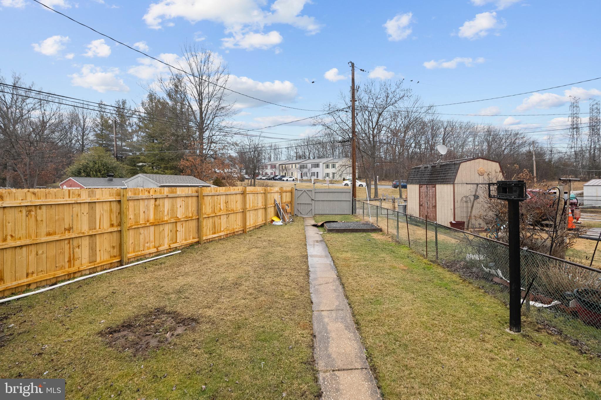 5709 VAN DYKE ROAD