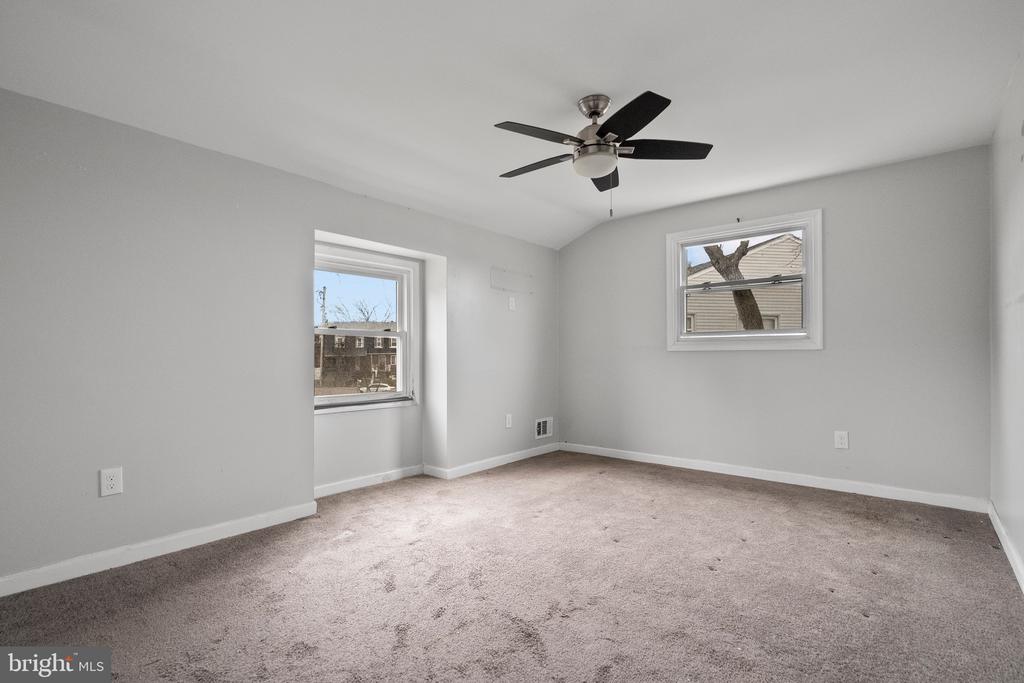 5709 VAN DYKE ROAD