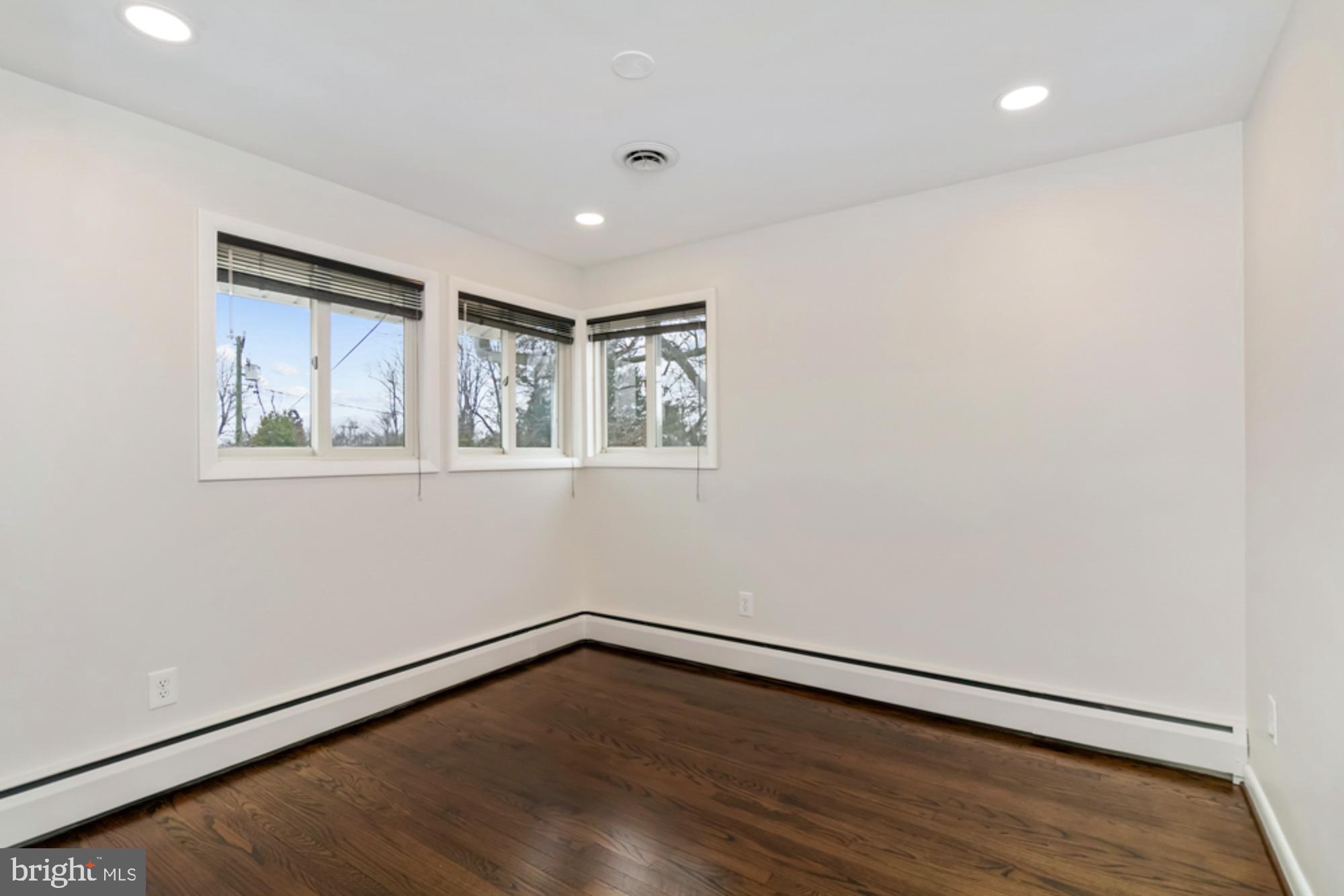 2414 STANWICK ROAD