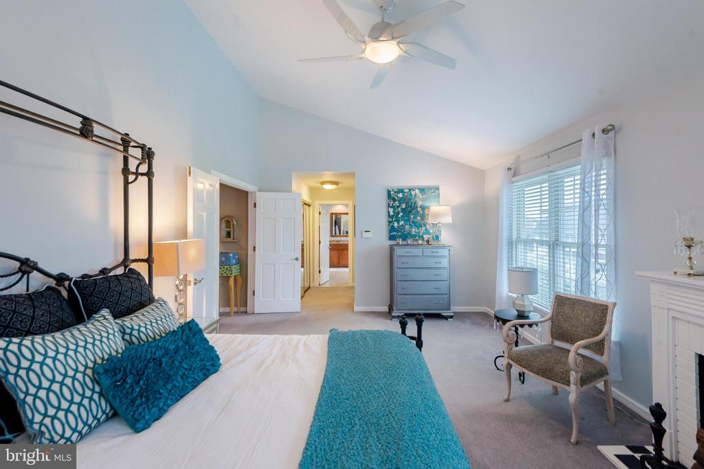 10 BROOKFIELD GARTH
