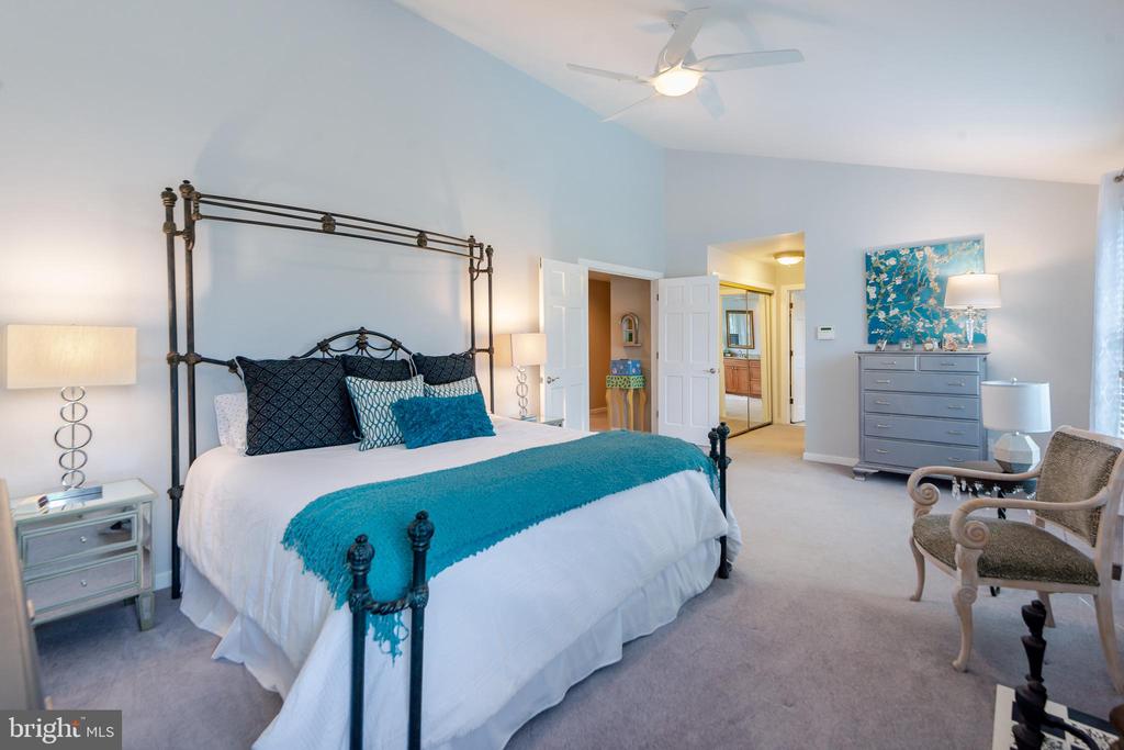 10 BROOKFIELD GARTH