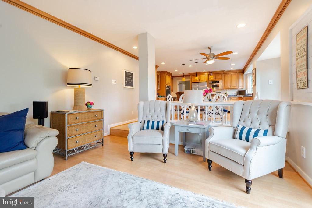 10 BROOKFIELD GARTH