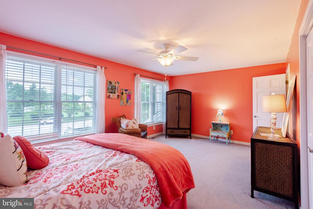 10 BROOKFIELD GARTH