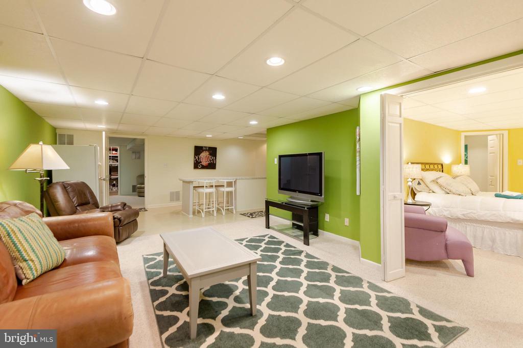 10 BROOKFIELD GARTH