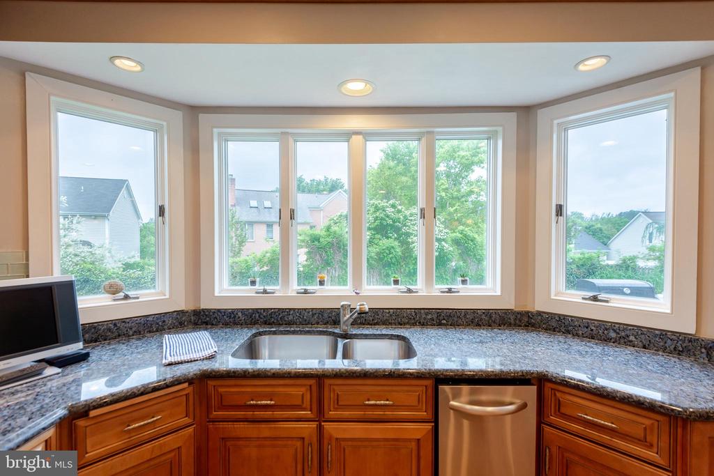 10 BROOKFIELD GARTH