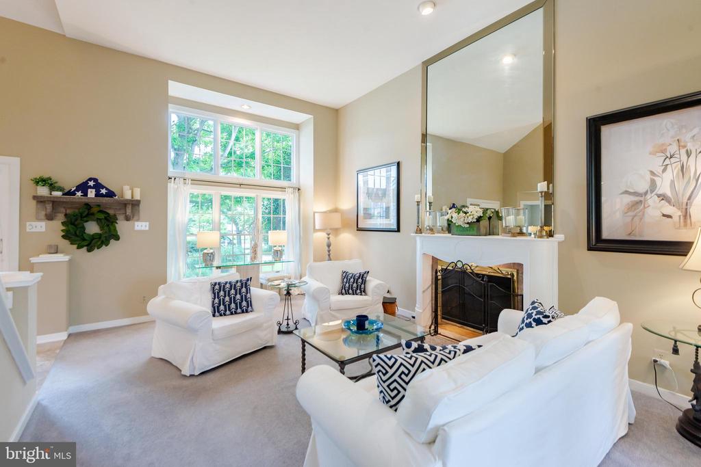 10 BROOKFIELD GARTH