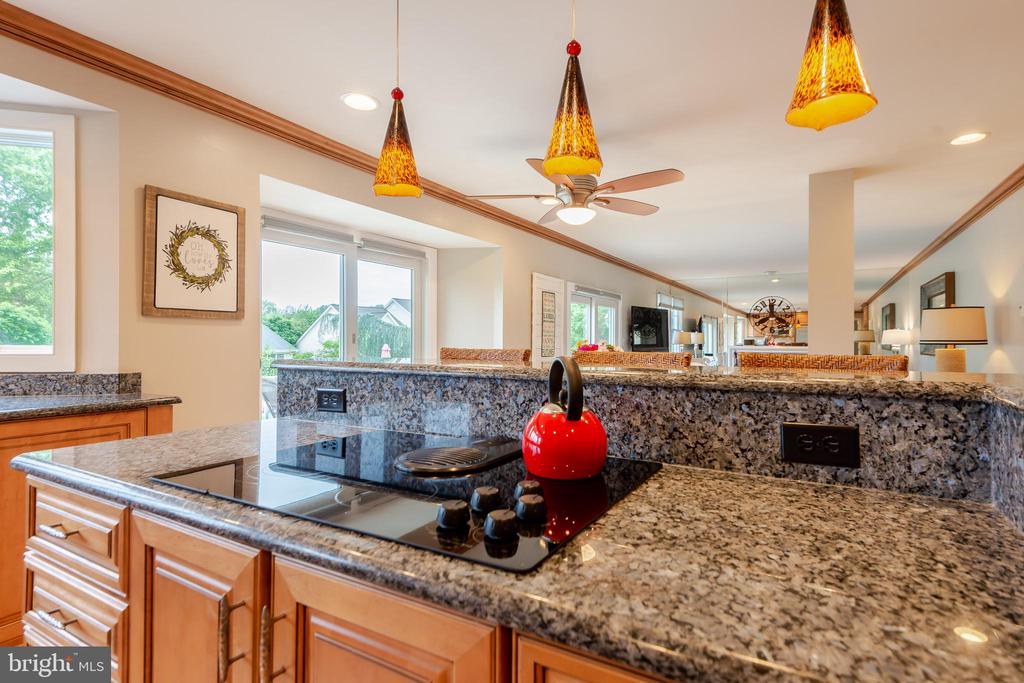 10 BROOKFIELD GARTH
