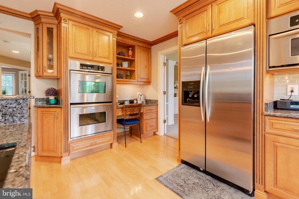 10 BROOKFIELD GARTH