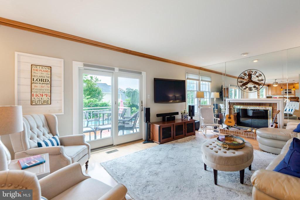 10 BROOKFIELD GARTH