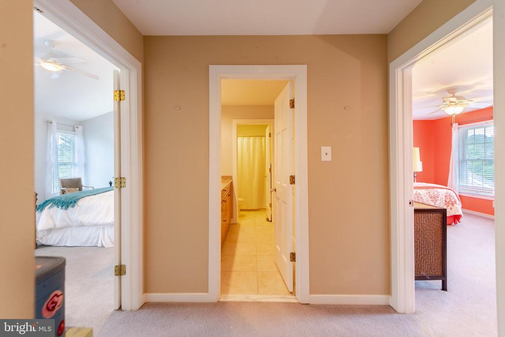 10 BROOKFIELD GARTH