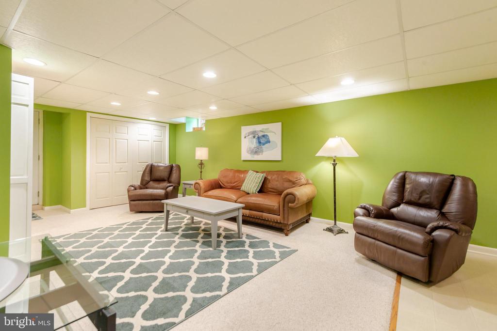 10 BROOKFIELD GARTH