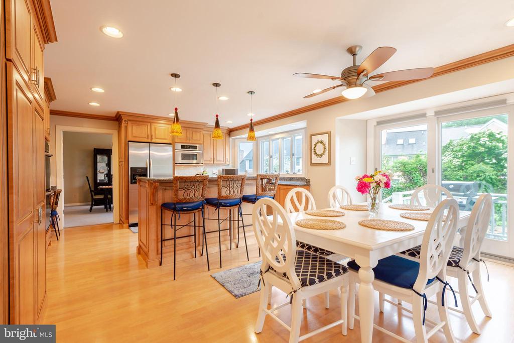 10 BROOKFIELD GARTH