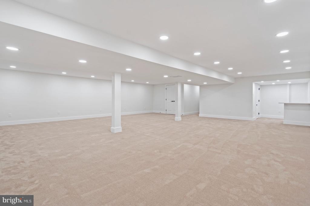 556 VALLEY VIEW ROAD