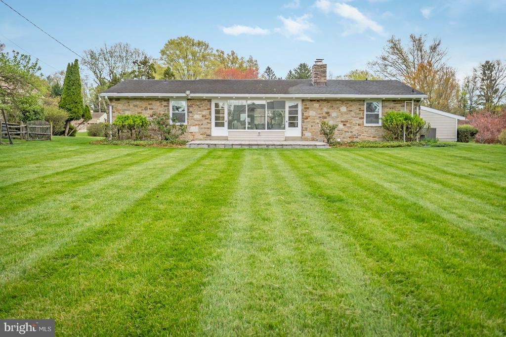 556 VALLEY VIEW ROAD