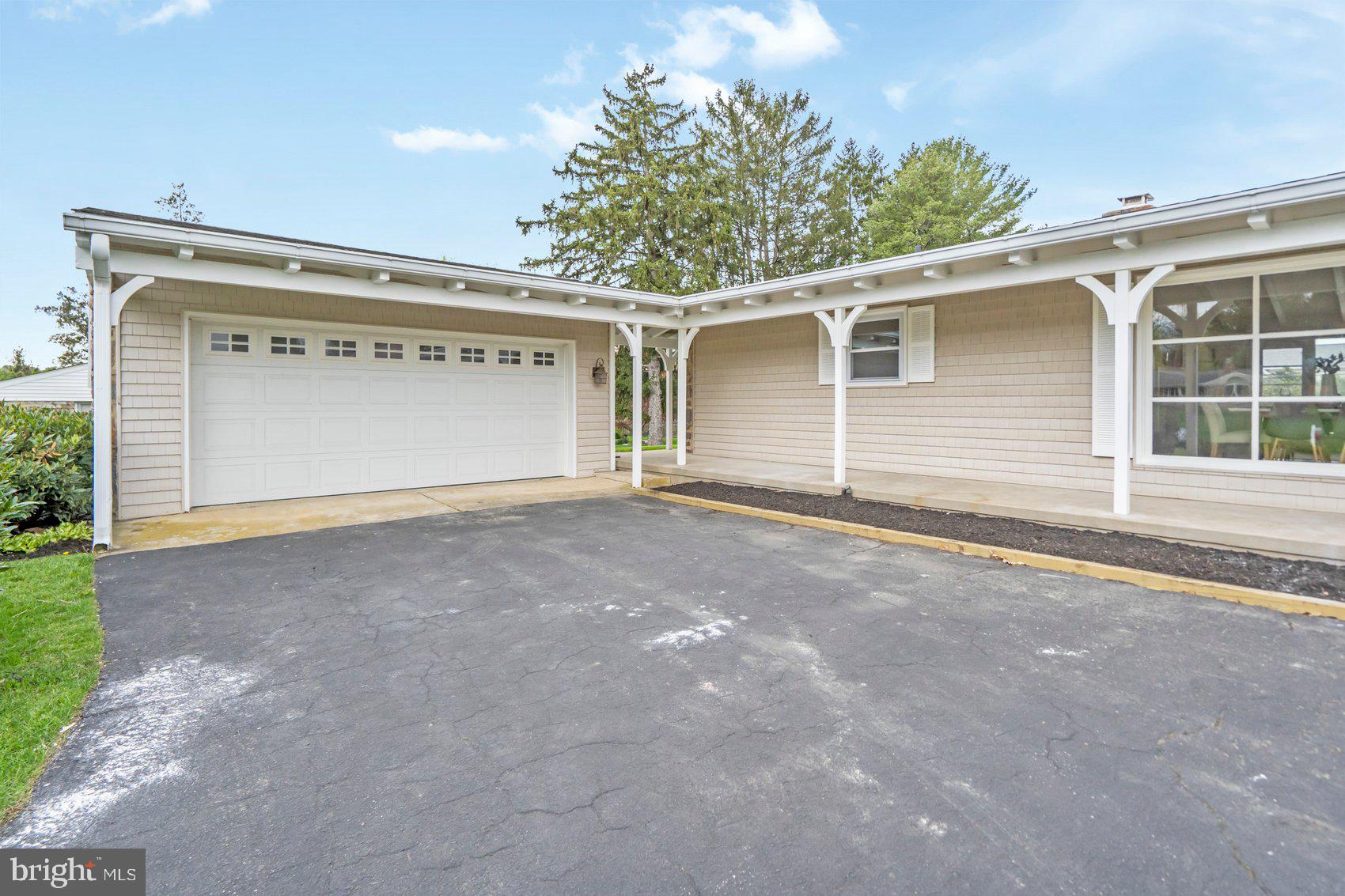 556 VALLEY VIEW ROAD