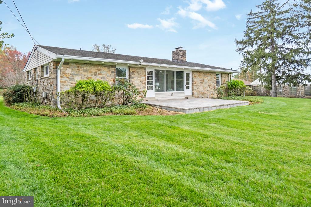 556 VALLEY VIEW ROAD