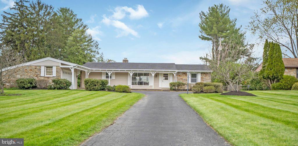 556 VALLEY VIEW ROAD