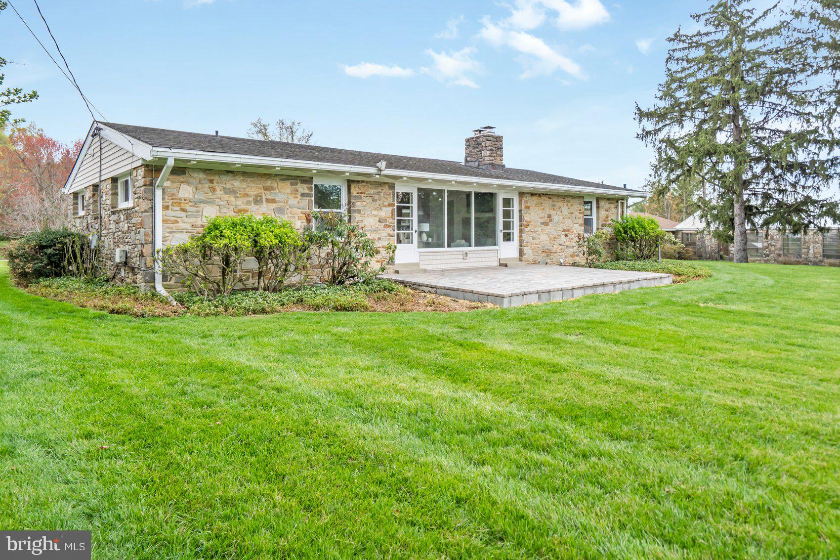 556 VALLEY VIEW ROAD