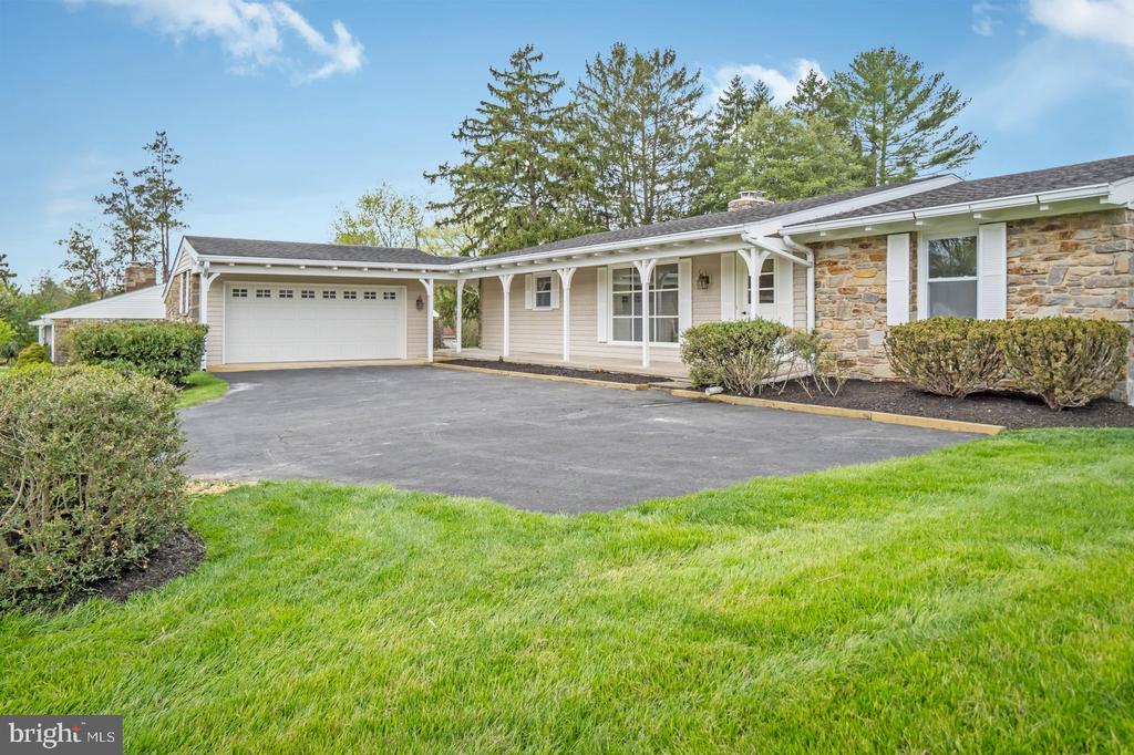 556 VALLEY VIEW ROAD