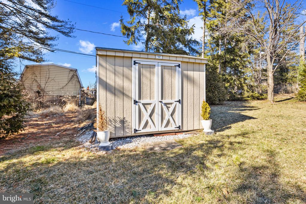 1312 MIDMEADOW ROAD