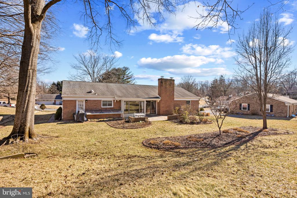 1312 MIDMEADOW ROAD