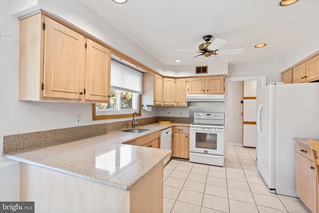 1312 MIDMEADOW ROAD