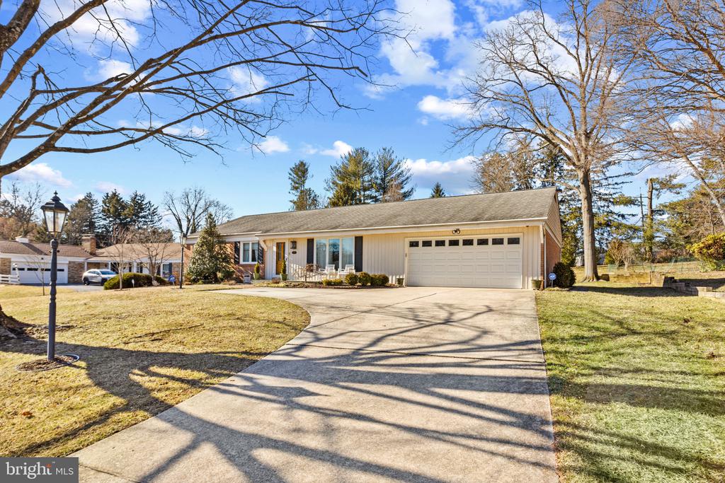 1312 MIDMEADOW ROAD